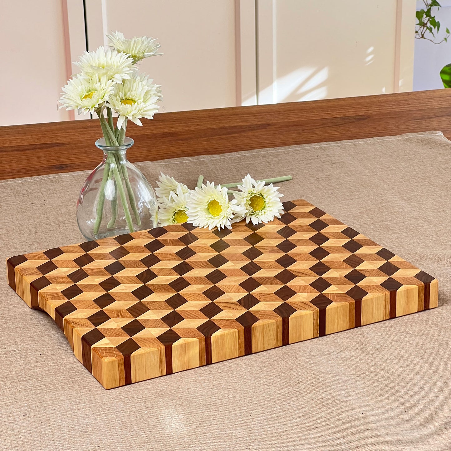 3D Stirnholz Schneidebrett - Handgefertigt und personalisierbar