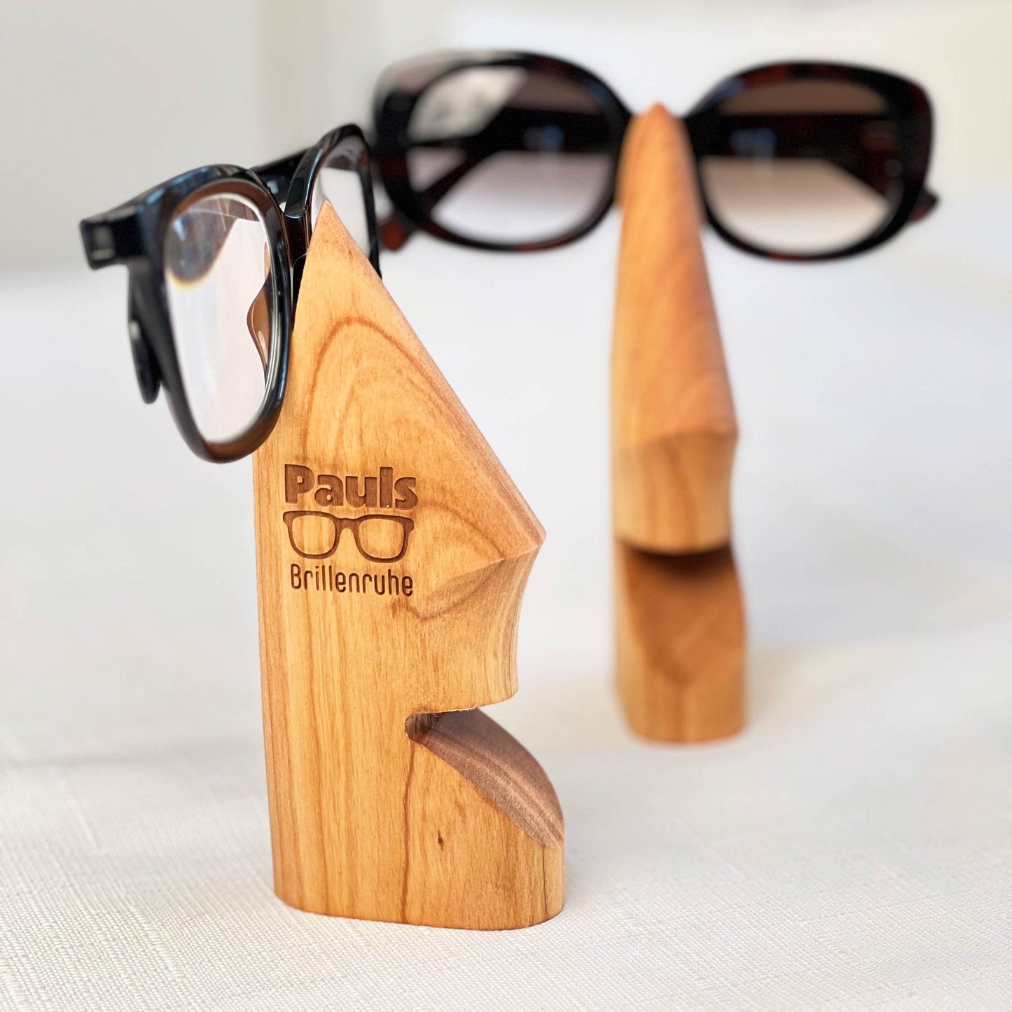 Brillenhalter aus Holz - Personalisiert