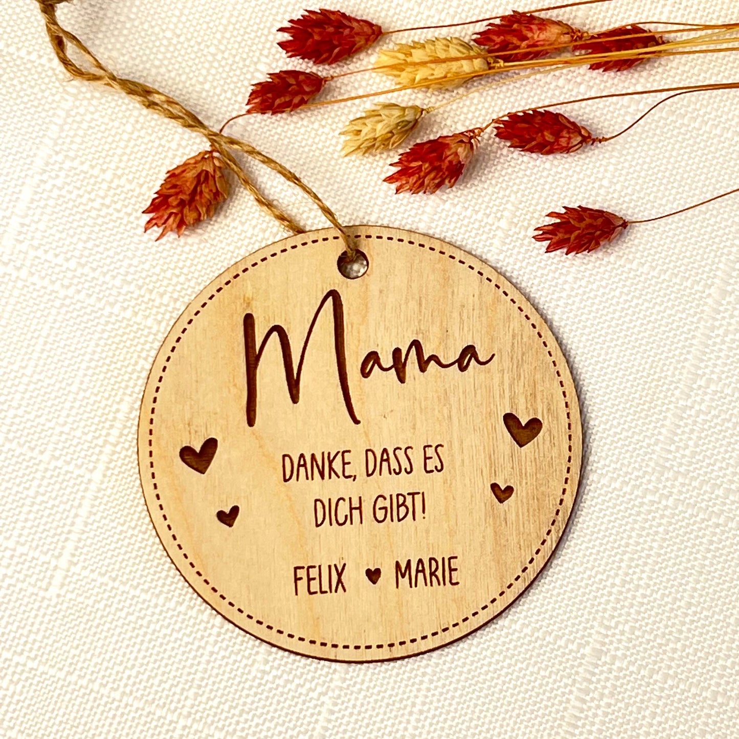 Geschenke oder Blumenanhänger aus Holz - Personalisiert für Muttertag
