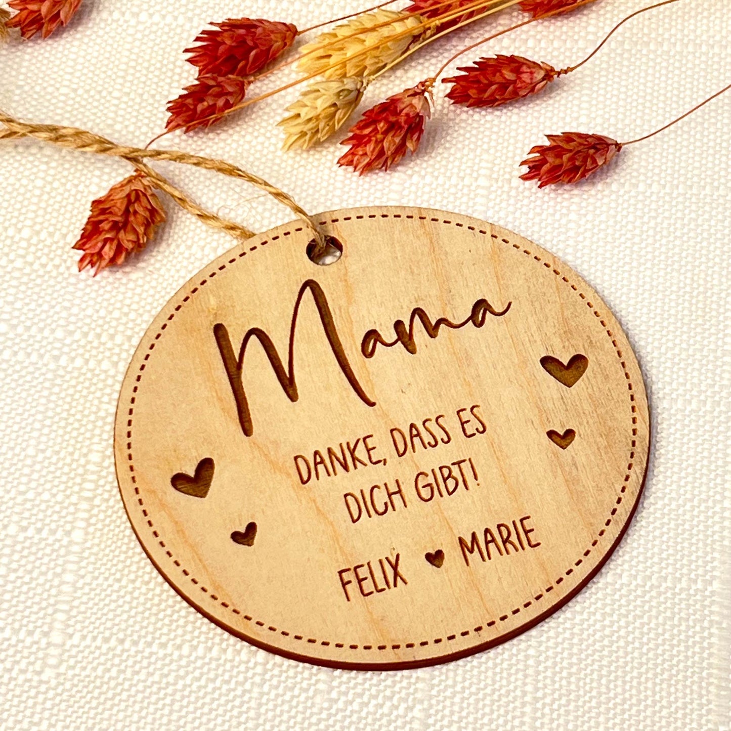 Geschenke oder Blumenanhänger aus Holz - Personalisiert für Muttertag