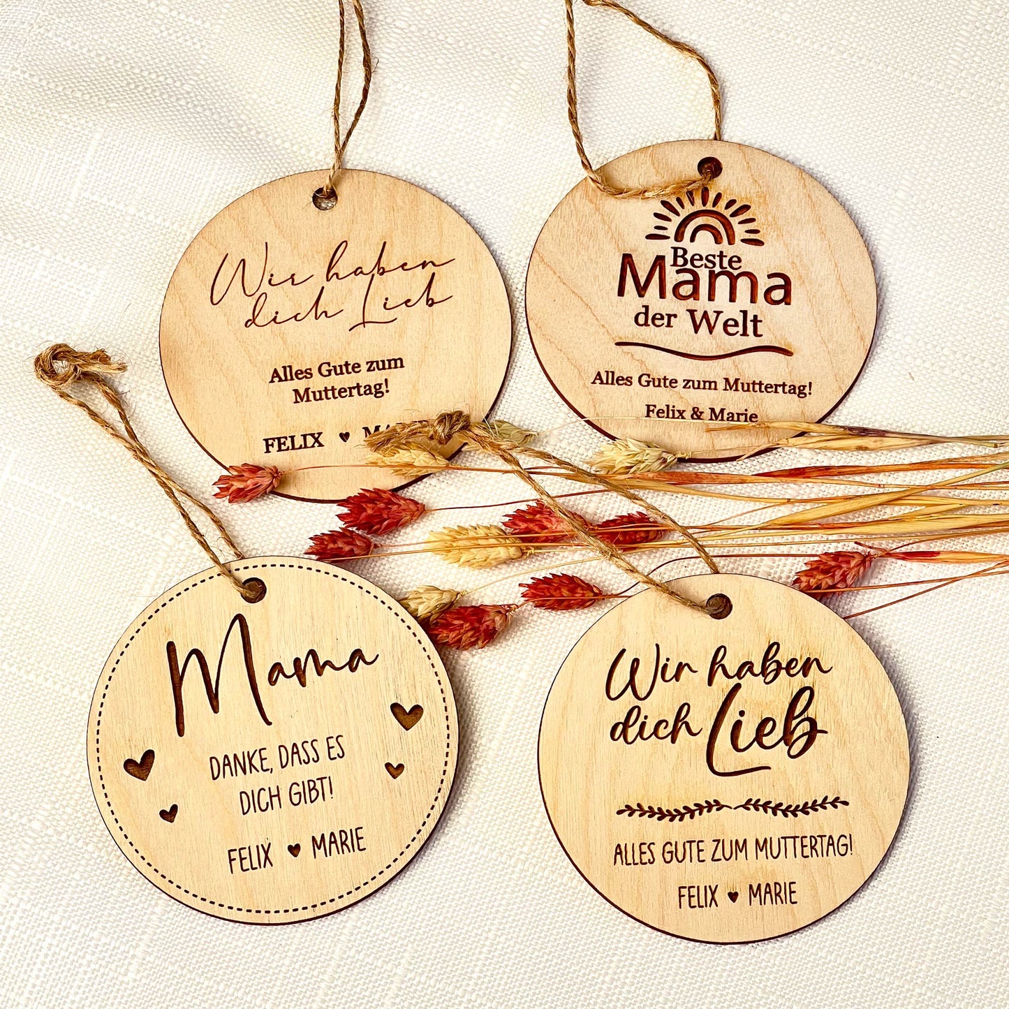 Geschenke oder Blumenanhänger aus Holz - Personalisiert für Muttertag