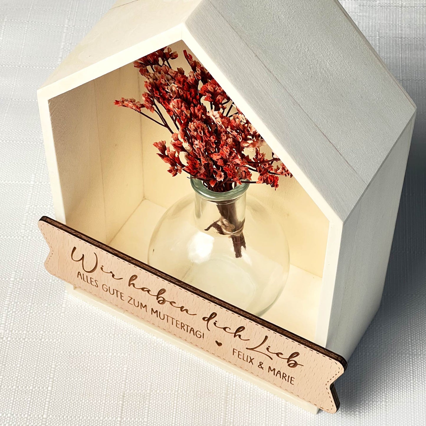 Deko Holzhaus mit Blumen - Personalisierte Muttertag Geschenke