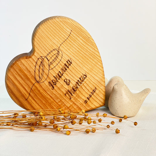 Personalisiertes Herz aus Holz mit Gravur - Hochzeitsgeschenk