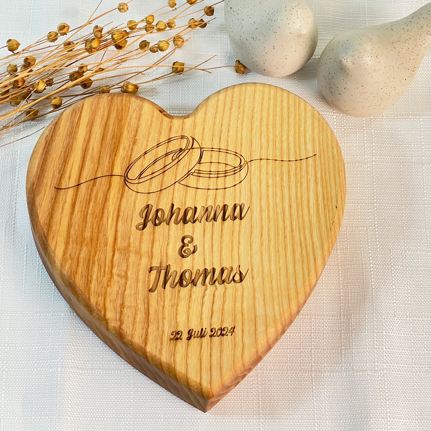 Personalisiertes Herz aus Holz mit Gravur - Hochzeitsgeschenk