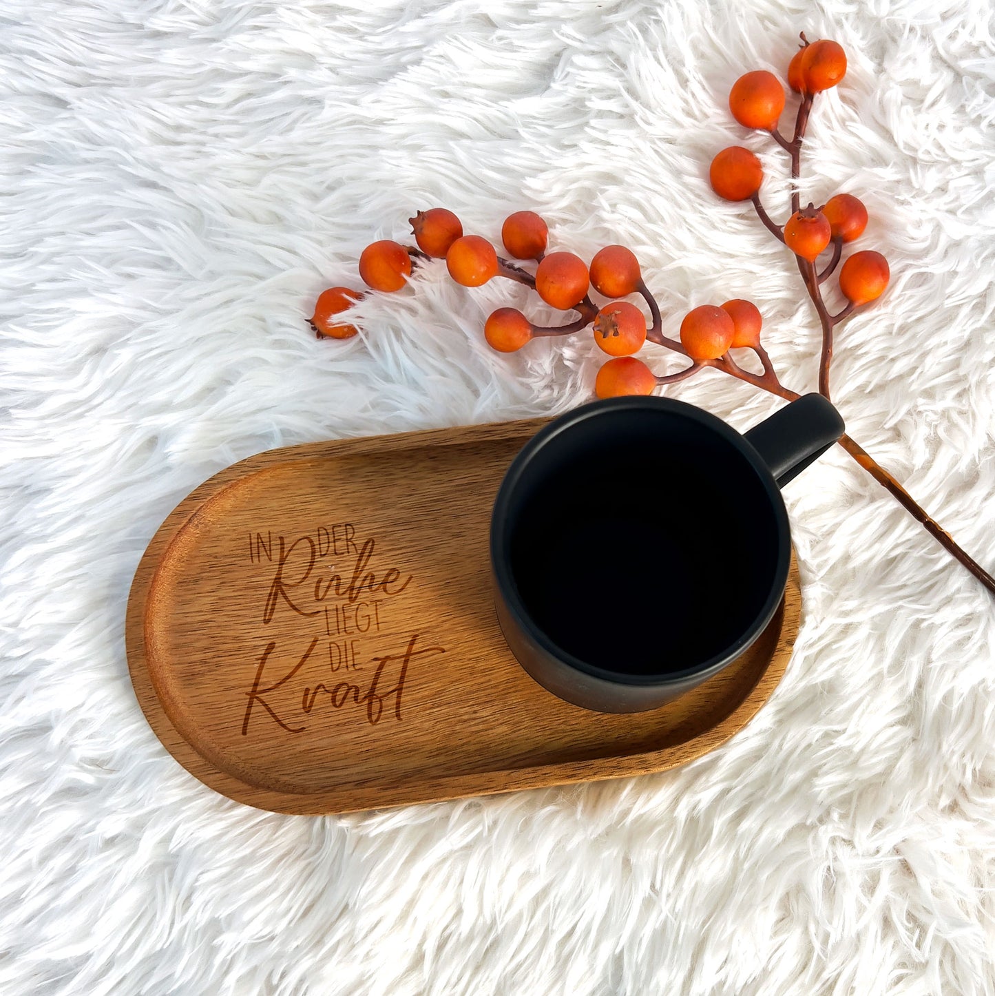 Graviertes Holztablett mit Becher - klein | Freunde