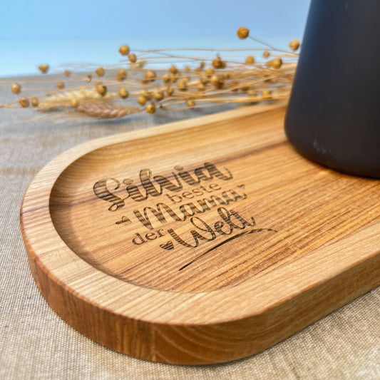 Graviertes Holztablett mit Becher - groß | Mama oder Papa