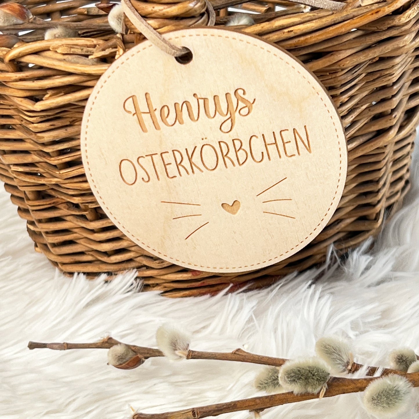 Personalisierter Osterkörbchen-Anhänger mit Name
