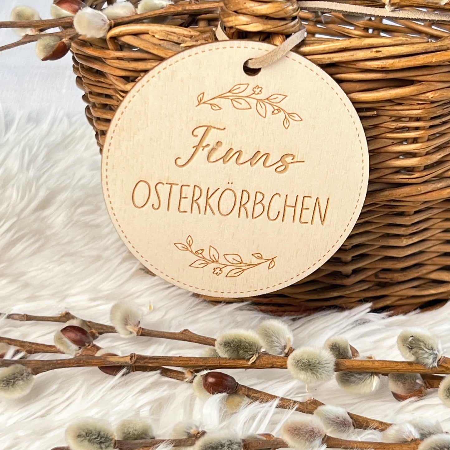 Personalisierter Osterkörbchen-Anhänger mit Name