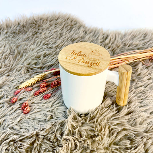 Porzellan-Becher mit Holzdeckel personalisiert | Freunde