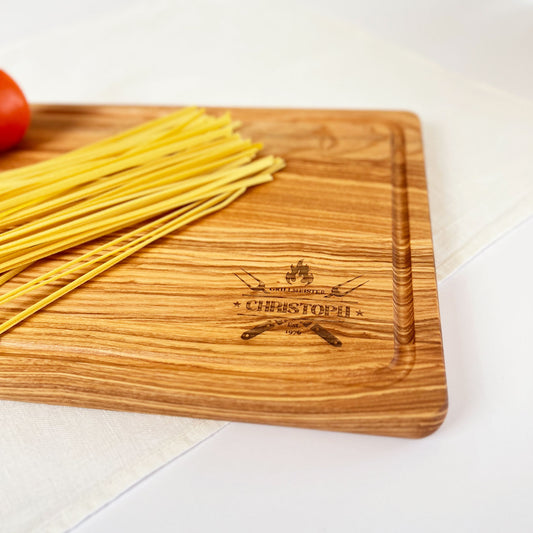 Schneidebrett aus Holz "Grillmeister" - Personalisiert