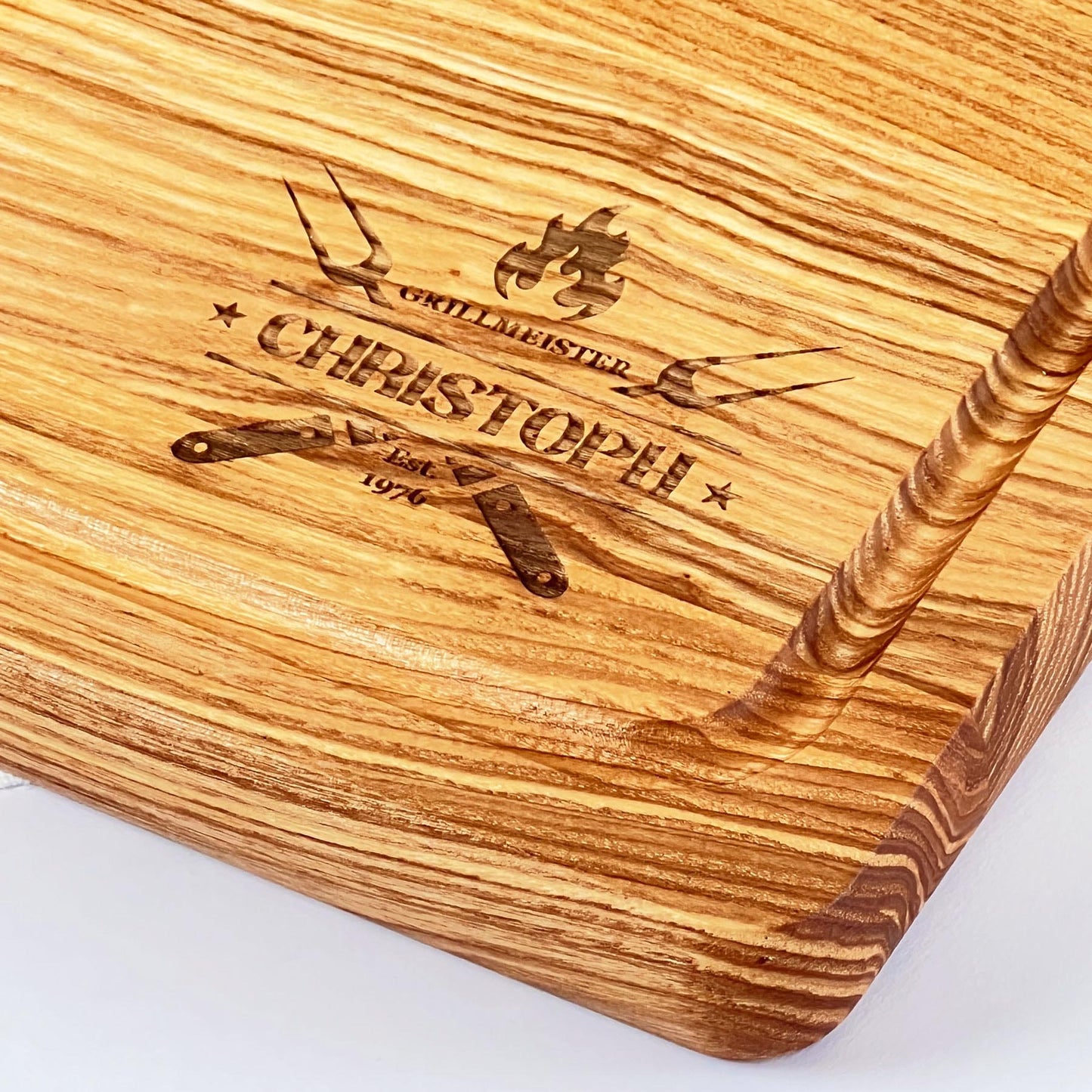 Schneidebrett aus Holz "Grillmeister" - Personalisiert