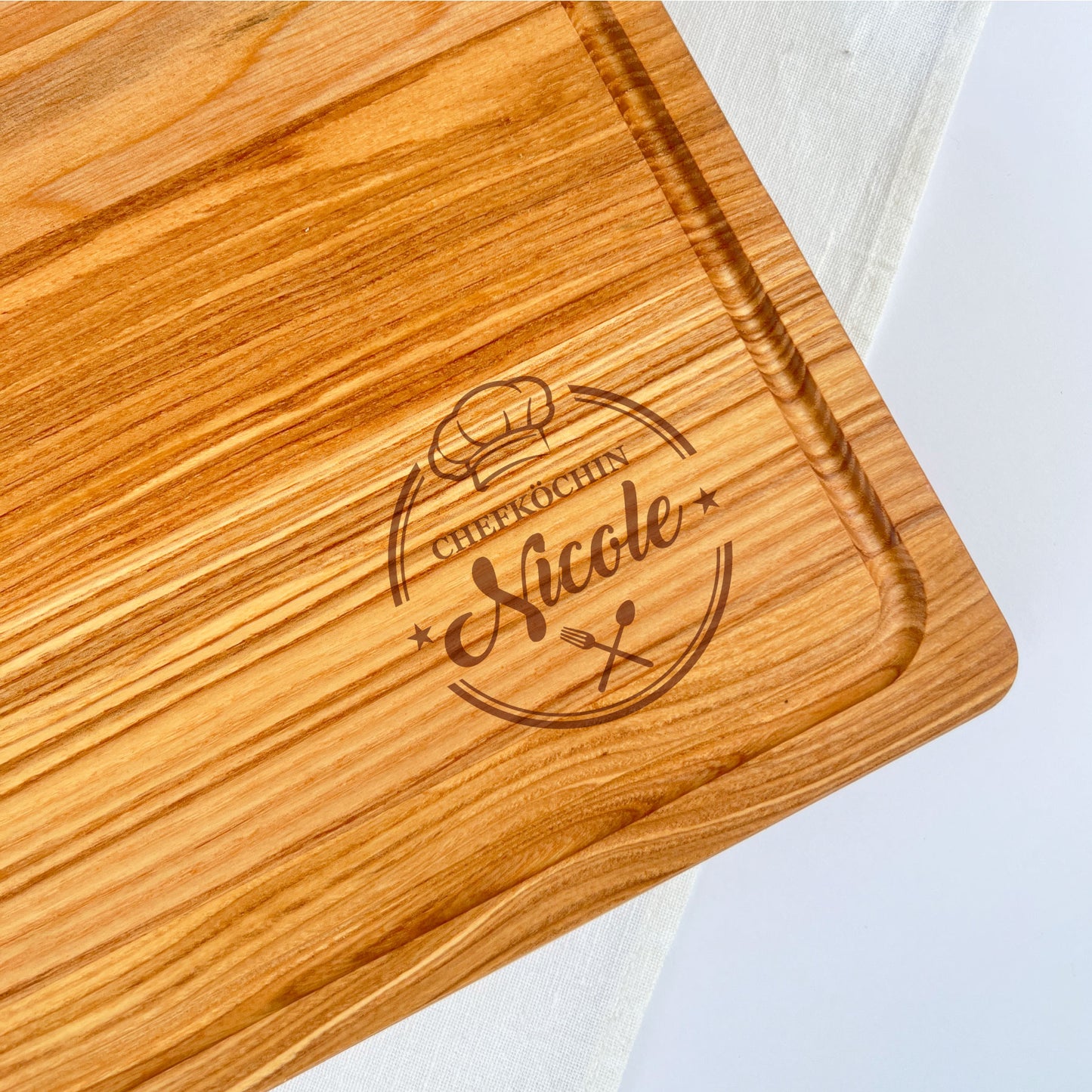 Schneidebrett aus Holz "Chefkoch" / "Chefköchin" - Personalisiert