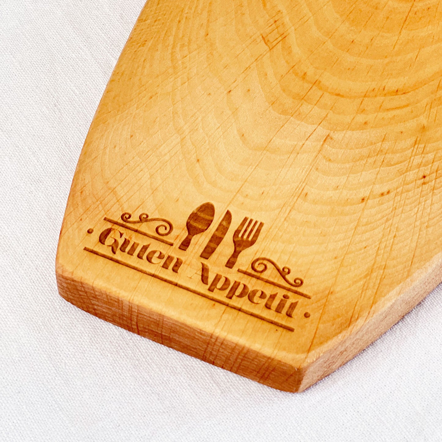 Servierbrett aus Holz mit Lochgriff - Personalisiert