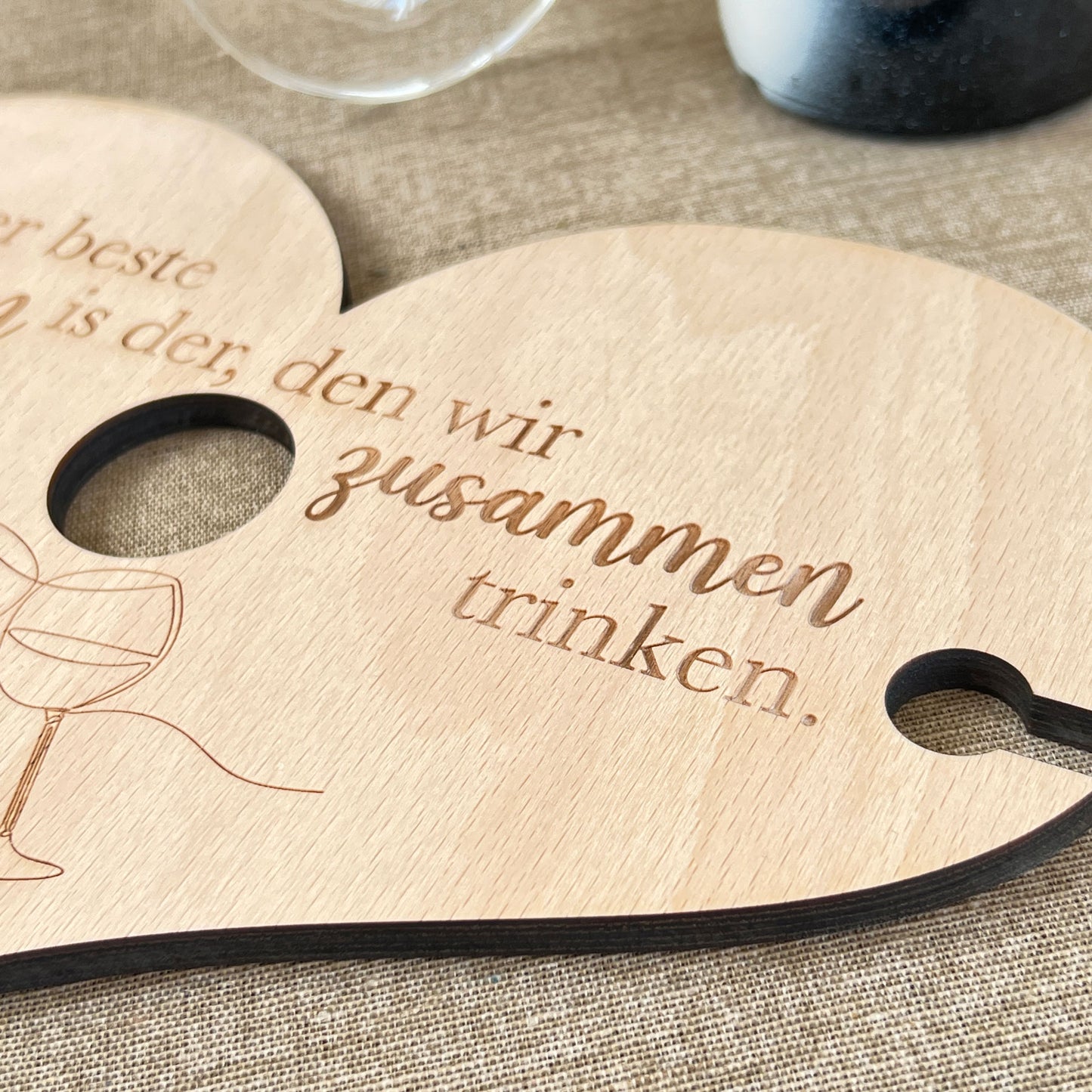 Herz-Weinglashalter aus Holz
